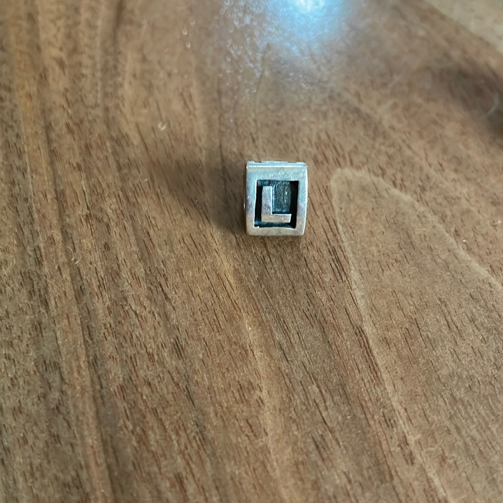 L charm